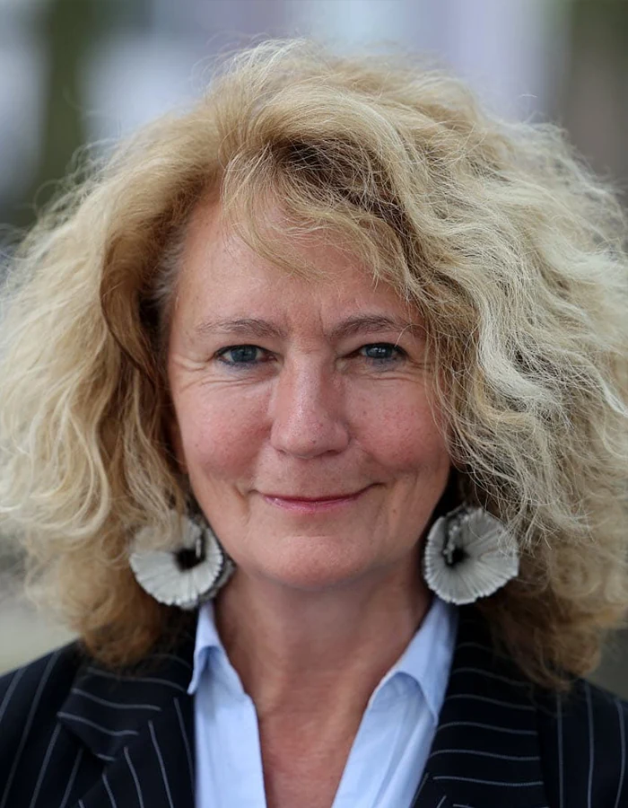 Dr Martine Wonner