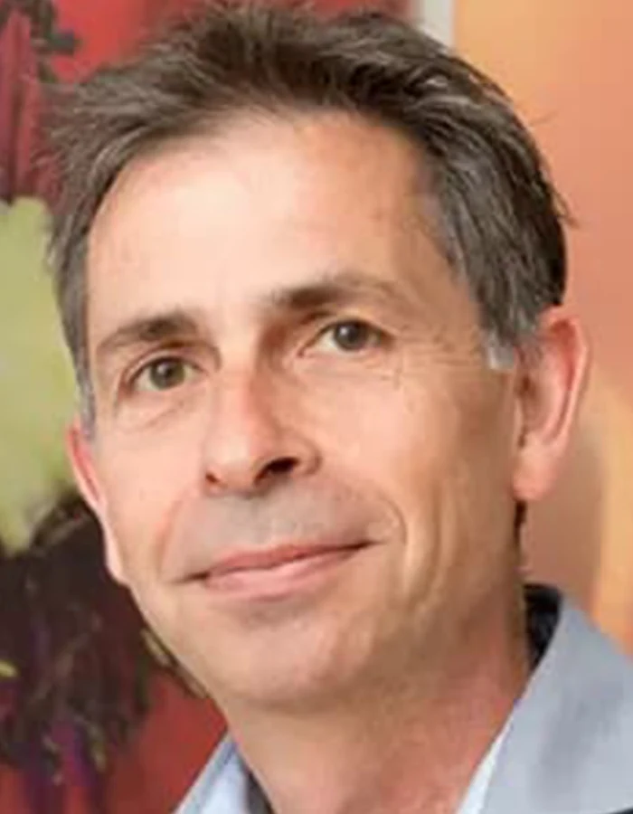 Pr Eugène van Puijenbroek