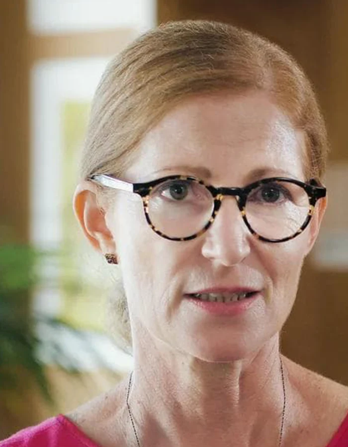 Dr Tess Lawrie